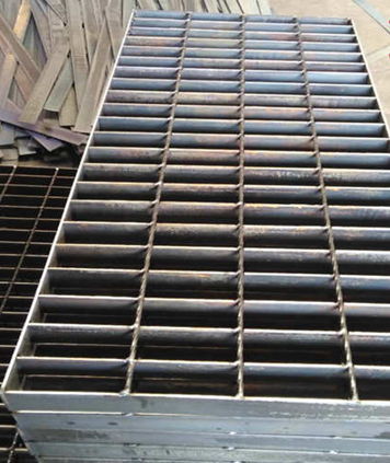 熱鍍鋅格柵溝蓋板怎樣選擇規(guī)范類型？